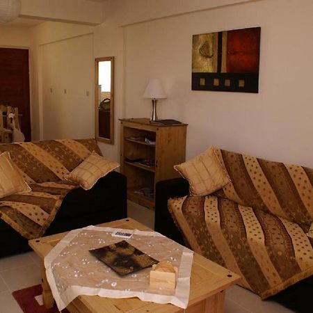 Pleasantly Furnished Apartment B201 With Large Terrace, Wi-Fi & Android Tv Peyia Exterior foto