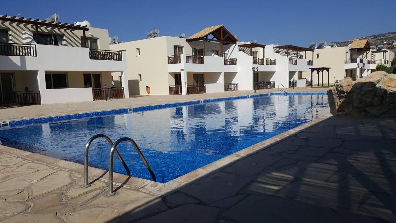 Pleasantly Furnished Apartment B201 With Large Terrace, Wi-Fi & Android Tv Peyia Exterior foto