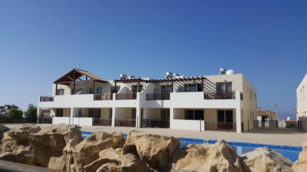 Pleasantly Furnished Apartment B201 With Large Terrace, Wi-Fi & Android Tv Peyia Exterior foto
